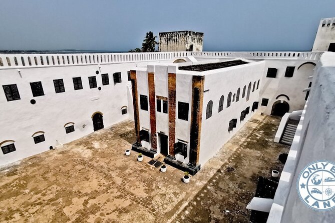 4 Days Trip in Accra, Cape Coast,Kumasi culture & heritage tours - Elmina Castle and Cape Coast Castle tell a hard story