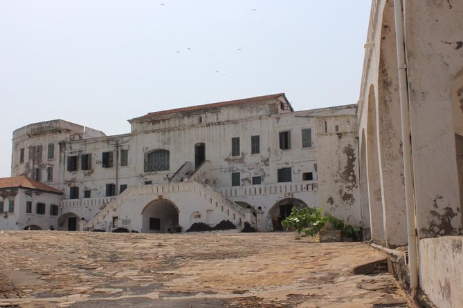 6 day Culture & History Tour in Ghana - A six-day route that connects Ghana’s major stories