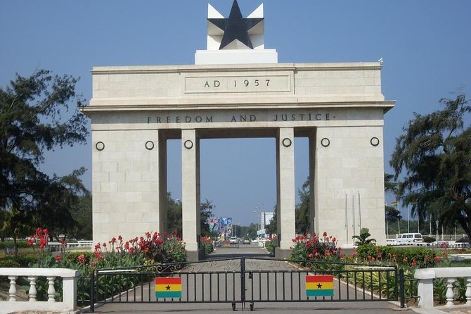 Accra City Tour - Jamestown Café and the cost of lunch