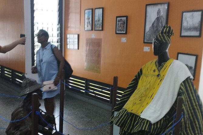 Accra City Tour Experience - Jamestown, the lighthouse, and Ghanaian boxing