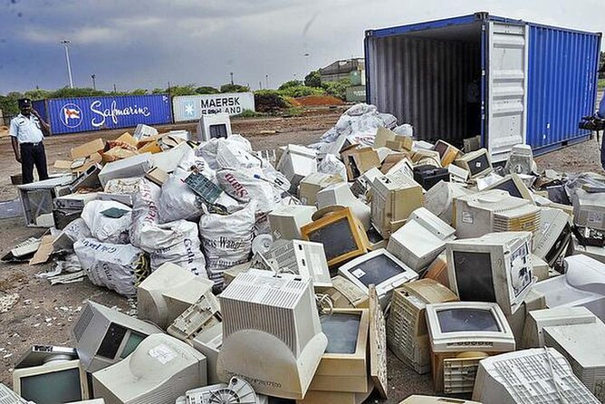 Accra E-waste and Recycling experience in Agbogbloshie - Why Agbogbloshie makes such a strong Accra lesson