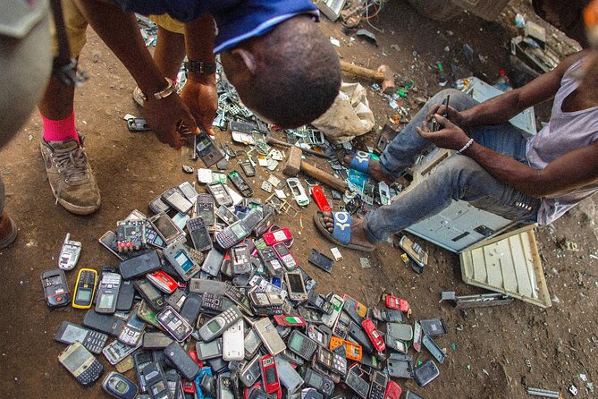 Accra E-waste and Recycling experience in Agbogbloshie - What the experience teaches about sustainability