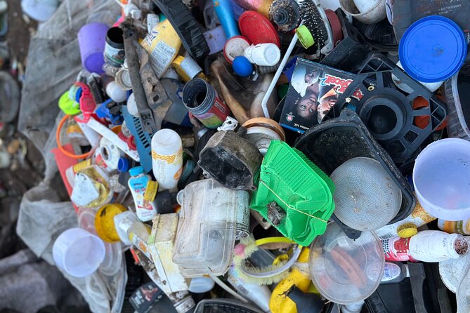 Accra E-waste and Recycling experience in Agbogbloshie - Driving and walking through central Accra