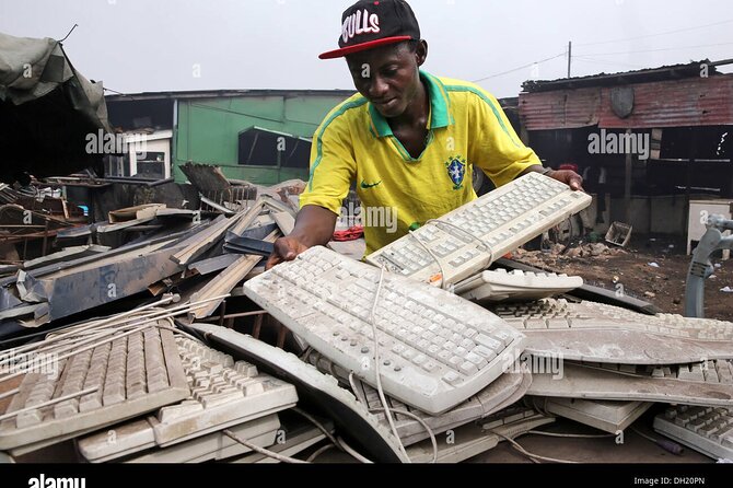 Accra E-waste and Recycling experience in Agbogbloshie - Who should book this experience?