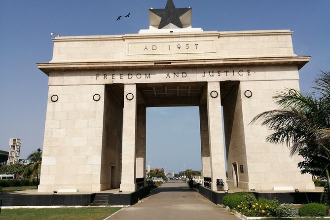 Accra Guided City Tour Experience - Makola Market, where Accra gets practical