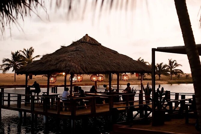 Accra Nightlife with Afrobeat Music and Dance - Clubs, open bars, and the changing Greater Accra route