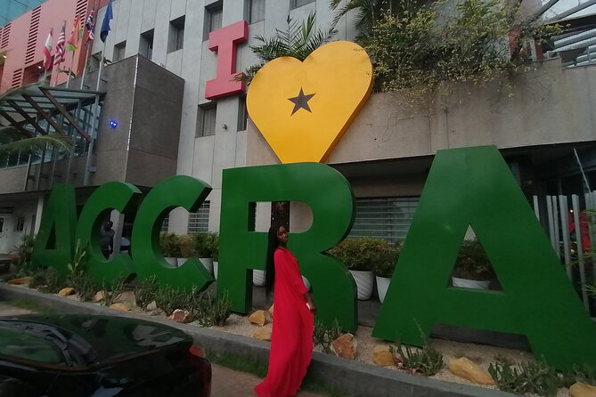 Accra Slave Castle and City Private Tour with Pick up - Shopping at the Centre for National Culture