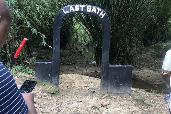 Assin Manso Slave River, Cape Coast & Elmina Castle History Tour - A seaside lunch and Cape Coast walk
