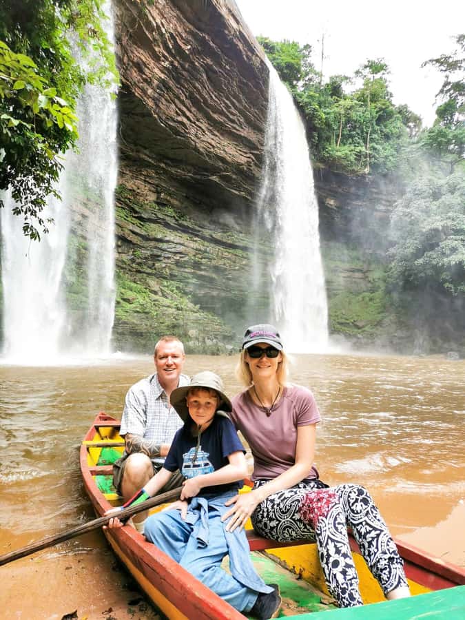 Boti Falls, Umbrella Rock, Aburi Gardens & Cocoa Farm Tour - Guides, group feel, and what service is like