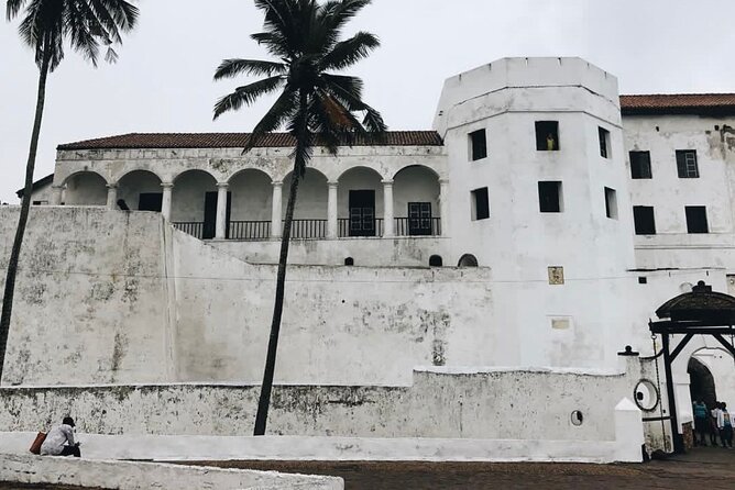 Cape Coast Castle, Assin Manso Slave River and Door of No Return - Entering Cape Coast Castle in the 1650s