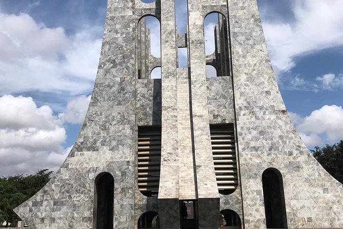 Easytourgh (Accra Tour) - Independence Square and Ghana’s Independence Story