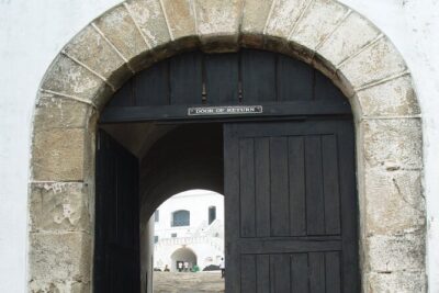Experience Cape Coast Castle and Kakum National Park