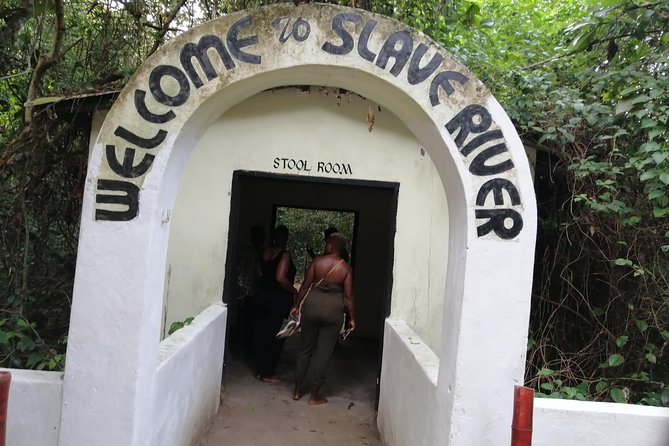 Full- Day Cape Coast Castles and Kakum Canopy Private Tour - Kakum National Park and the canopy skywalk