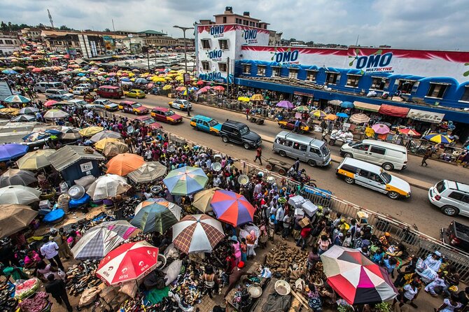 Full-Day Tour to Ashanti Region, Kumasi and Ghanaian History - Lake Bosomtwe gives the day some breathing room