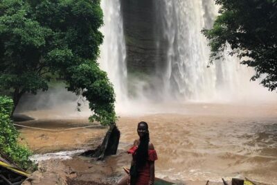 Ghana Eastern Explorer – Boti Falls, Aburi Gardens & Tetther Quarshie Cocoa Farm