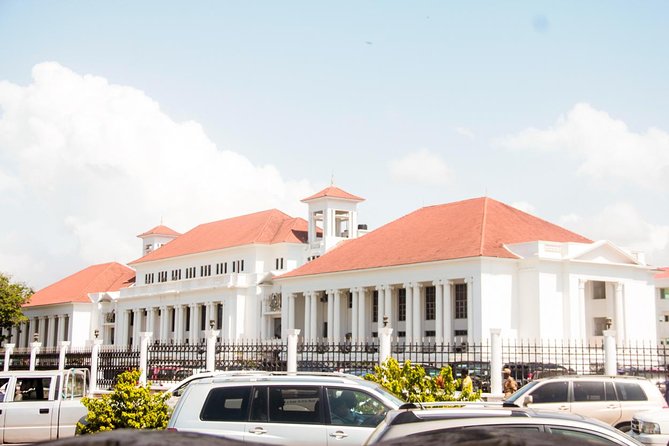 Half Day Accra City Sightseeing Tour With Guide - Why this half-day route works in Accra