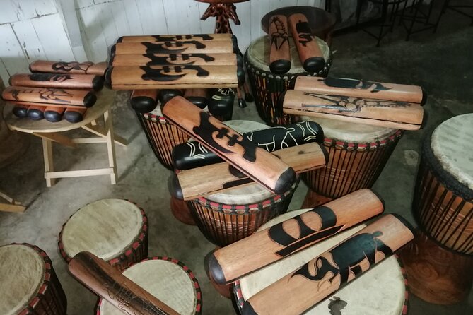 Half-Day Private African Drumming Lessons with Pick Up - Visiting the art and craft market