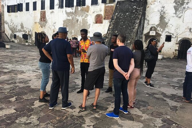 Historical Day Tour to Cape Coast, Elmina and Kakum - The emotional rhythm of the day