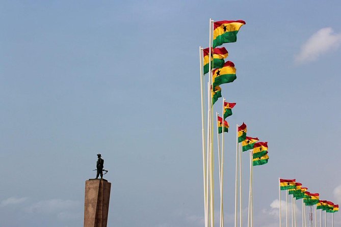 Know Ghana in 4 hrs - Accra City Tour - Crafts and shopping at the Centre for National Culture