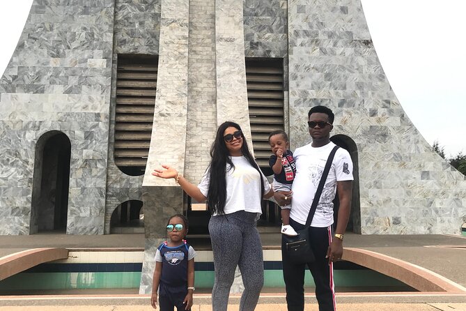 Private City Tour in Accra with Hotel Pickup and Lunch - Jollof lunch and a drumming lesson