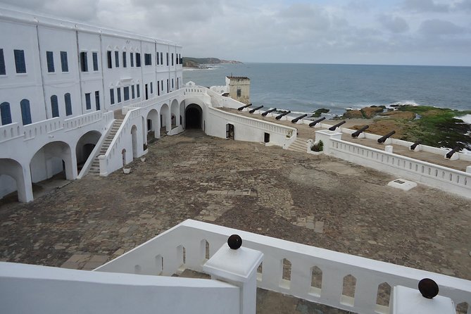 Trails of the transatlantic slave trade in Ghana - Day 6: Portuguese and British forts near Axim