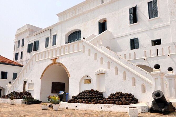 Trails of the transatlantic slave trade in Ghana - Day 7: Fort Metal Cross, Kakum, and the return to Accra